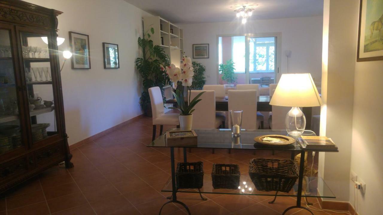 Villa Degli Olmi Allumiere Exteriör bild